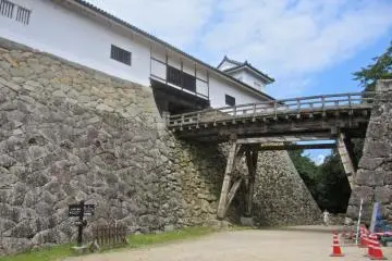 The Tenbin Yagura Turret and its bridge were the last defensive line before the main castle area. The bridge could be demolished if enemy forces ever got this far into the grounds