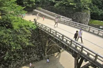 The bridge from the Tenbin Yagura