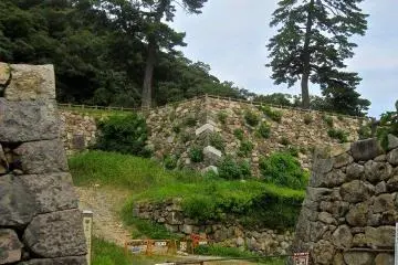 Looking toward the innermost platform from the Ni no Maru