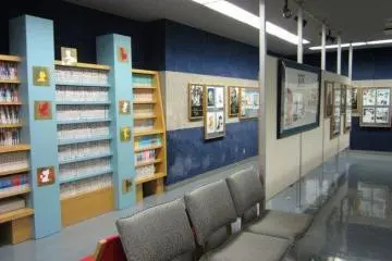 One of the many library reading areas. (Photo: Erin Koch)