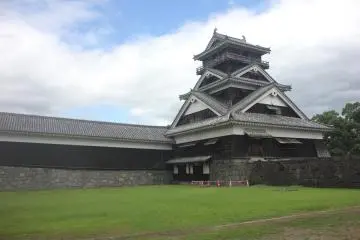 The back side of Kumamoto Castle