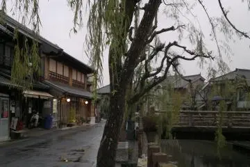 And when the lights start to turn on, the quiet Sawara is ready to spark a whole lot more serene atmosphere