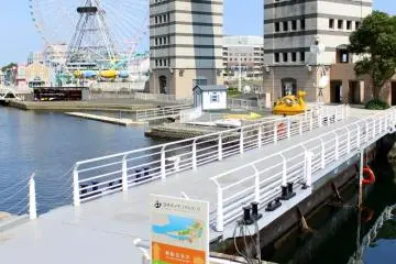 Ferris wheel: I will rise like the sun in the sky!