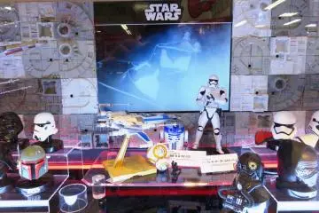 Star Wars is taking over Japan, Haruki included.