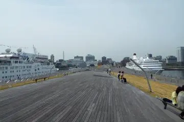 Osanbashi Pier 