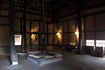 L'intérieur d'une maison de style Date