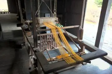 Un vieux métier à tisser