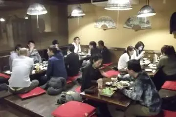 The main dining area when it's full