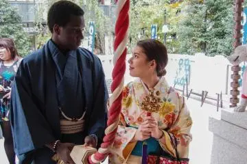 Experience and stroll through Nihonbashi in your kimono or obi.