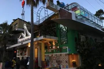 Gallery image