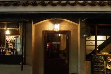 Gallery image
