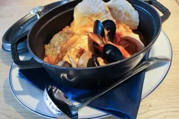 Provençal fish stew classic, Bouillabaisse