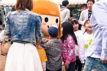 Interacting with the mascot!