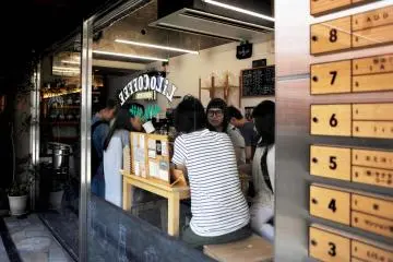 Lilo Coffee Roasters yang kecil