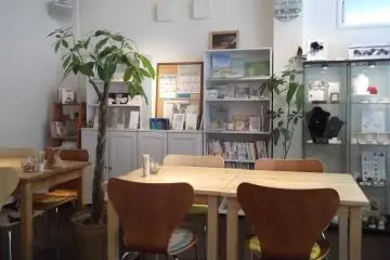 Gallery image