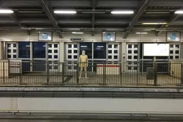 Shuri station has some odd art on the unused platform.