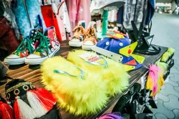 Fake fur slipper in Hoyajuku