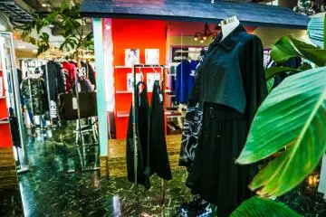 Loose fitting shirts and layering of materials