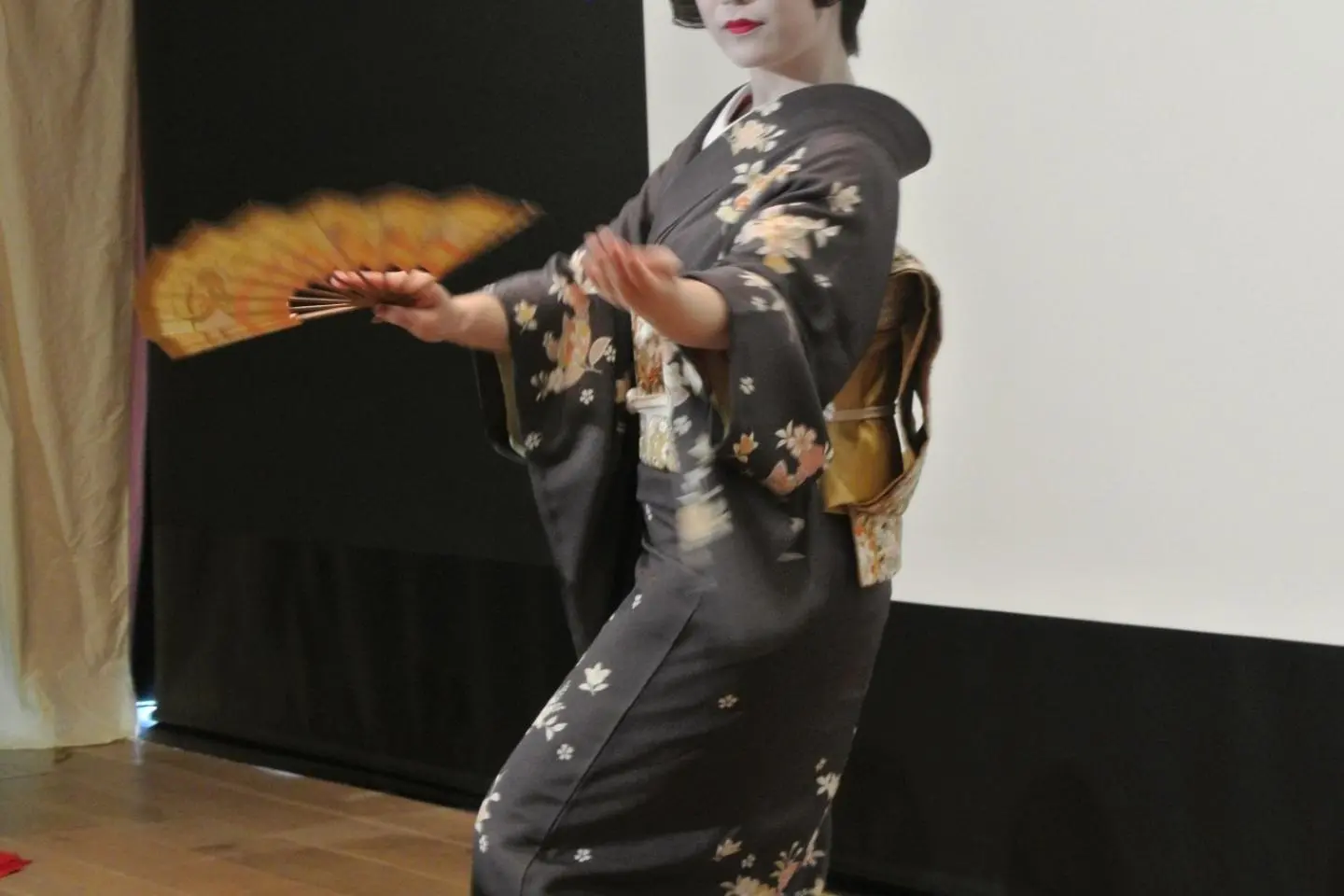 Ozashiki Odori of Asakusa Geisha