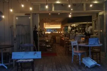 Outside Paprika Shokudo
