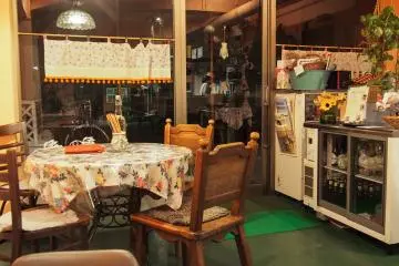 Inside Le Coccole