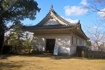 The entrance to the Ote Ichi no Mon Gate's guard house