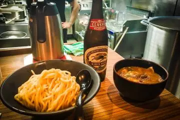 1000엔 라멘으로 멋진 저녁 식사을 할 수 있다.
