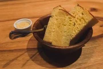 Brioche appetiser with shrimp butter