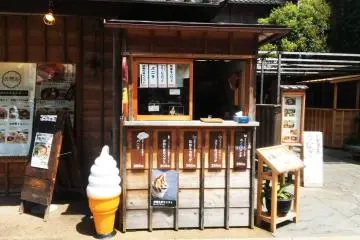 ร้านขายไอศครีมซอฟท์เสิร์ฟ