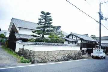 The exterior of Kunin Yashiki