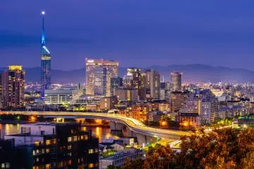Photo: <a href="https://www.shutterstock.com/ja/image-photo/fukuoka-tower-sunset-twilight-downtown-cityscape-1476113057" target="_blank" rel="noreferrer noopener nofollow">vichie81</a> / Shutterstock.com