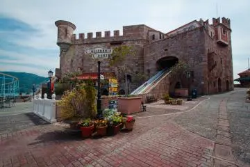 Kastil Spanyol