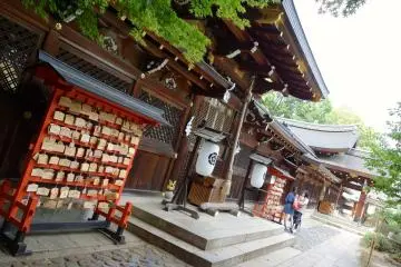 The main shrine building pays tribute to the deities of longevity, health and match-making