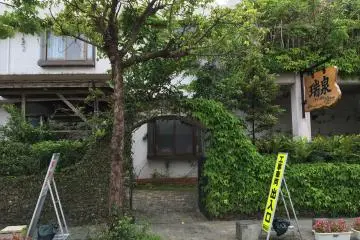 즈이센은 사키모토에 비해 훨씬 큰 증류소이다.