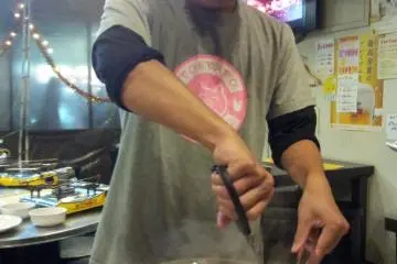 Attentive waitstaff do all the hard work for you