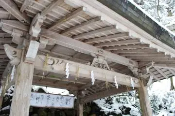 At the shrine's chōzuya
