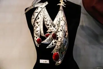 The school also offer progams in fashion accessories