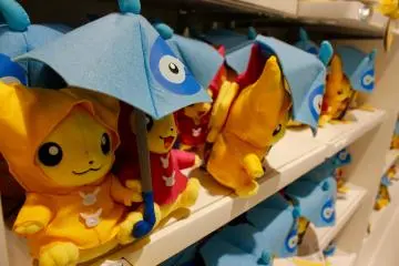 Chaque mois, une nouvelle collection de la série Pokémon est disponible