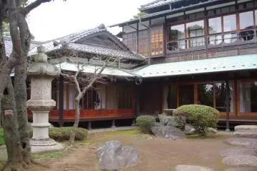 Gallery image