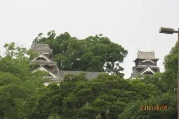 This was my first view of the castle. The main keep is on the right and the Uto Yagura is on the left