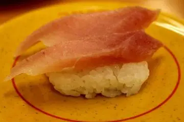 <p>Rich in Omega 3, the tuna sushi...</p>