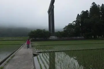 We got there early in the morning to enjoy the quiet