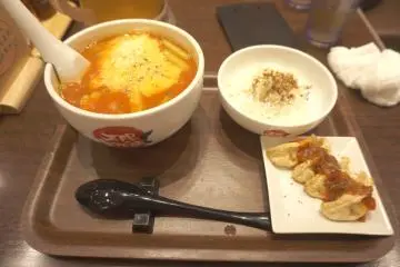 토마토라멘과 겨자