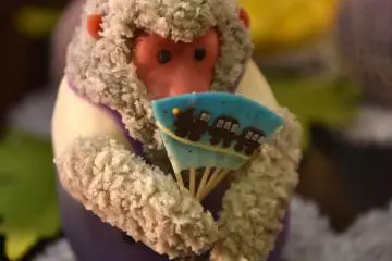 Okashitsukasa Yamazen handmade snow monkey ornament
