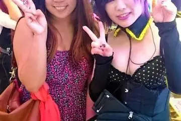 During the preshow, drinks will be served by sexy Japanese babes like this girl beside me.