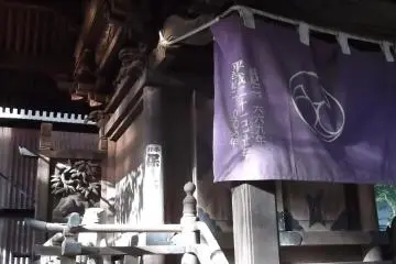 Detailed carvings on a side shrine