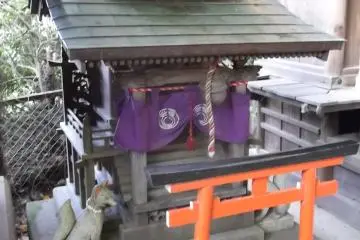 Another little side shrine
