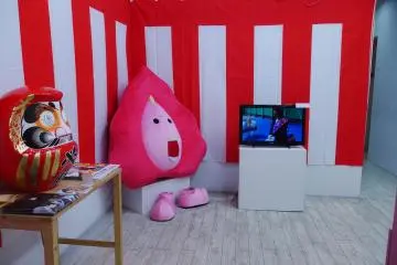 Many of the exhibitions at Shinjuku Ophthalmology Gallery are a blend of visual, audio, and interactive pieces