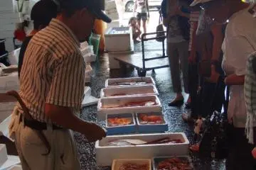 <p>Penjual ikan</p>