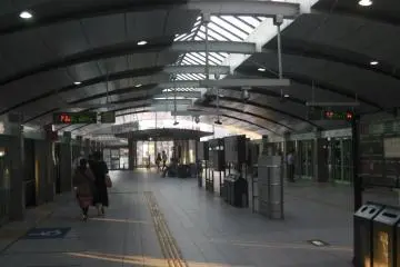 Sleek, modern facilities at Shimbashi Station